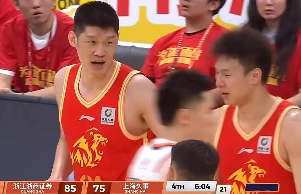 kaiyun-1-3！广厦男篮力克上海，胡金秋30+5力压王哲林，张镇麟正负值-20